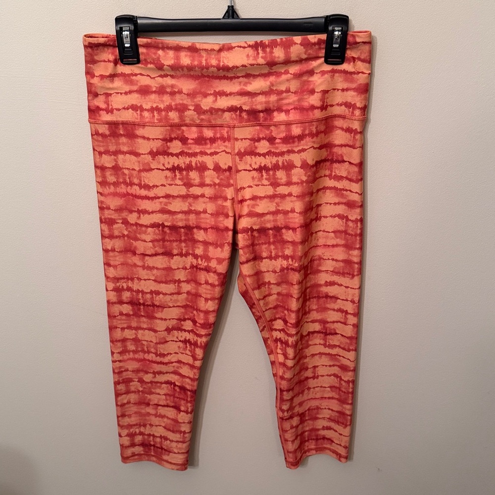 💗 Athleta Elation Printed Crop Leggings Size Large